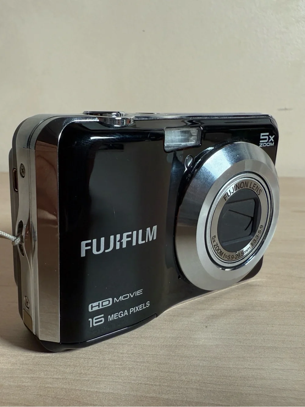 FujiFilm FinePix AX655 16MP Digital Point and Shoot Camera w/5x Optical Zoom